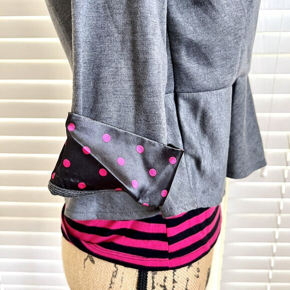 Paper tee Juniors X-Small Grey Pink Polka Dot Stripe Jacket Blouse Top Crew Neck - Picture 5 of 12